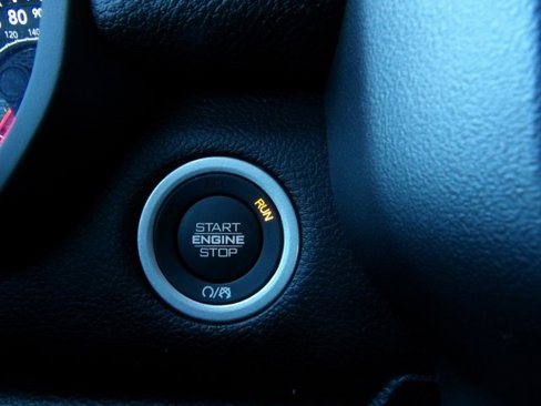 Used 2024 RAM 1500 Laramie image 37