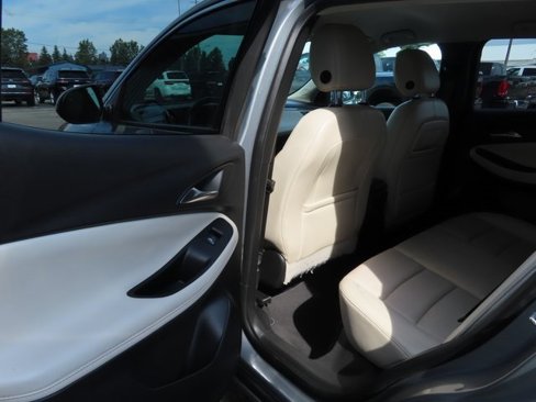Used 2024 Buick Encore GX Avenir w/ Avenir Convenience Package image 19