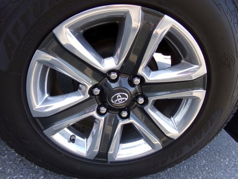 Used 2016 Toyota Tacoma Limited image 75