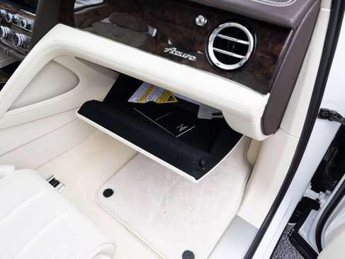 New 2025 Bentley Bentayga image 64