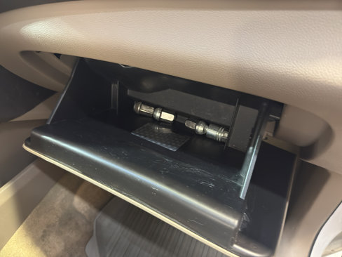 Used 2016 Chevrolet Suburban LTZ image 24