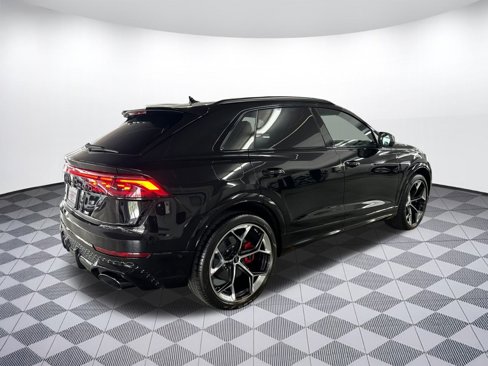 New 2025 Audi RS Q8 performance image 9