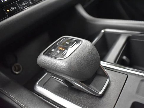 Used 2023 Nissan Pathfinder SV image 34