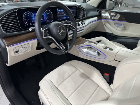 New 2026 Mercedes-Benz GLS 450 4MATIC image 5
