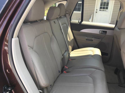 Used 2012 Lincoln MKX FWD image 18