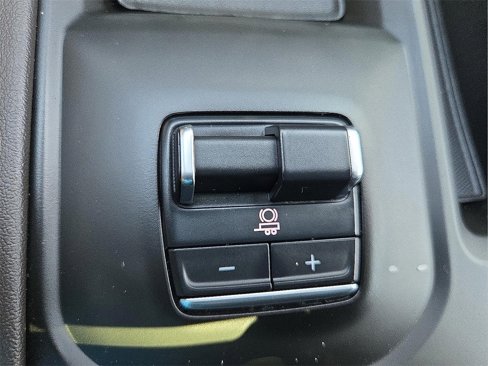 Used 2024 GMC Sierra 3500 Denali w/ Denali Reserve Package image 17