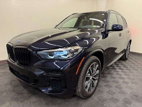 Used 2022 BMW X5 xDrive40i w/ M Sport Package image 1