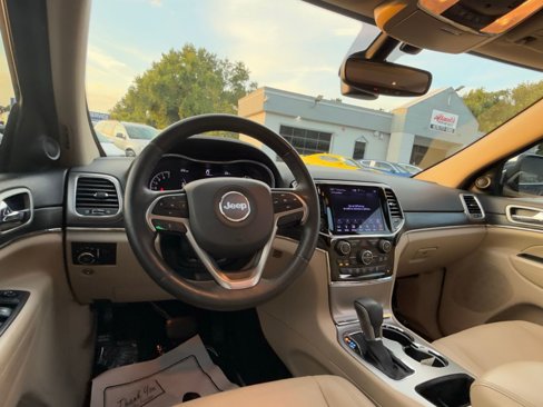 Used 2019 Jeep Grand Cherokee Limited image 41