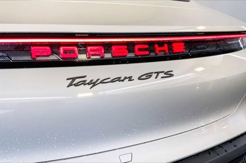 New 2025 Porsche Taycan GTS image 19