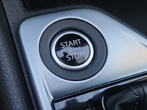 Used 2025 Nissan Sentra SV image 12