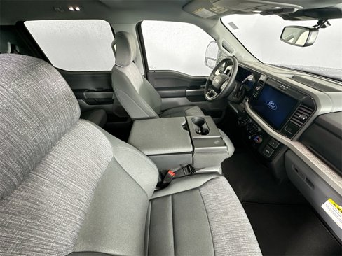 New 2025 Ford F350 XLT w/ Black Appearance Package image 28