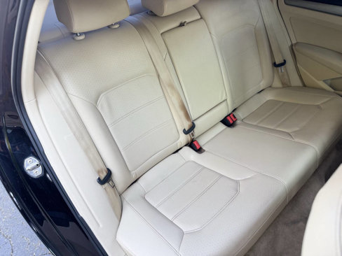 Used 2014 Volkswagen Passat TDI SE image 21