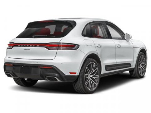 Used 2025 Porsche Macan image 2