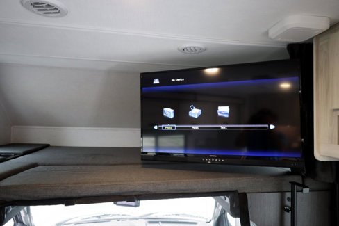 Used 2022 Ford E-450 and Econoline 450 Super Duty w/ Motorhome Prep Package image 45