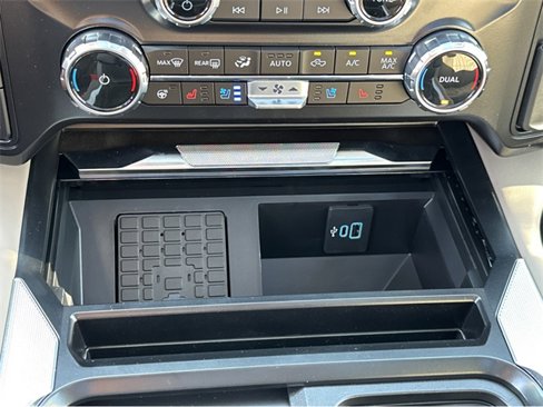 New 2025 Ford F250 Platinum w/ Platinum Plus Package image 30