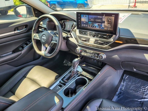 Used 2025 Nissan Altima 2.5 SR w/ SR Premium Package image 34