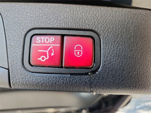 Used 2024 Mercedes-Benz GLB 250 image 29