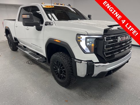 Used 2024 GMC Sierra 2500 SLE w/ SLE Value Package; image 2