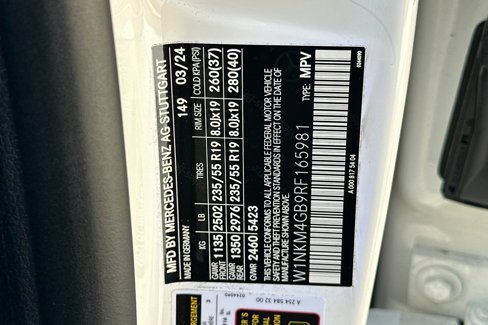 Used 2024 Mercedes-Benz GLC 300 image 34