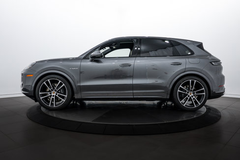 New 2026 Porsche Cayenne E-Hybrid image 2