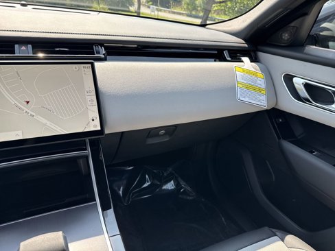 New 2026 Land Rover Range Rover Velar Dynamic SE image 26
