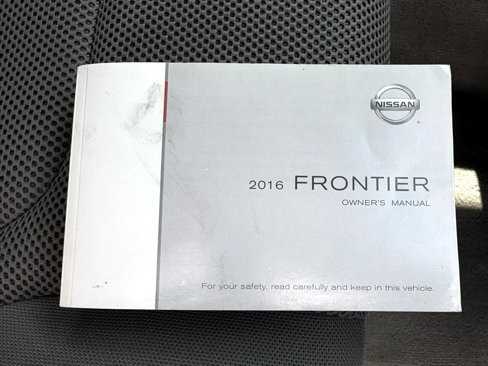 Used 2016 Nissan Frontier SV image 16