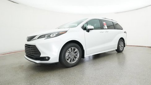 New 2025 Toyota Sienna XLE image 20