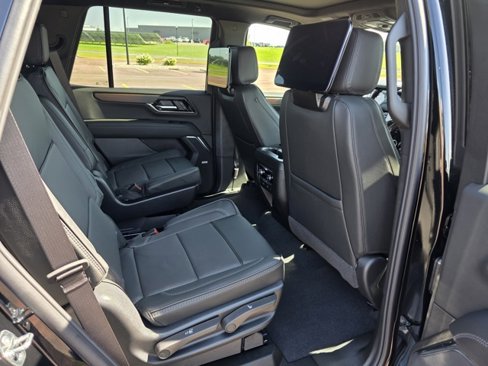 New 2025 GMC Yukon Denali w/ Denali Reserve Package image 25