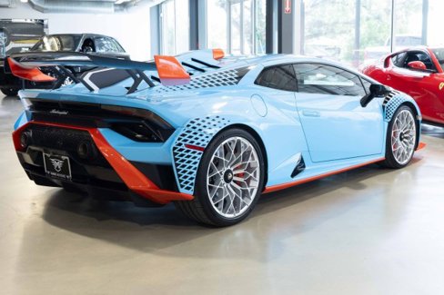 Used 2022 Lamborghini Huracan STO image 5