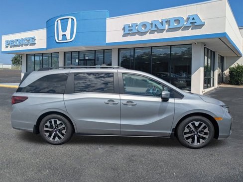 New 2026 Honda Odyssey EX-L image 3
