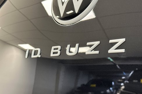 New 2025 Volkswagen ID. Buzz Pro S image 25