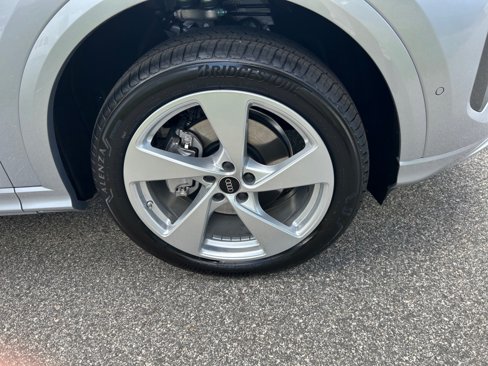 New 2025 Audi Q5 Premium Plus image 25
