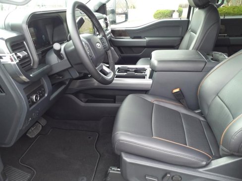 New 2025 Ford F250 Lariat w/ Chrome Package image 3