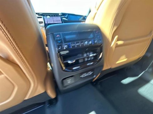 New 2025 Jeep Grand Cherokee Summit image 7