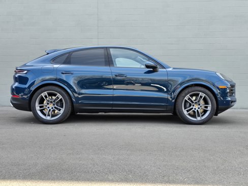 New 2025 Porsche Cayenne Coupe image 10