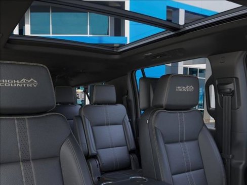 New 2025 Chevrolet Suburban High Country image 24