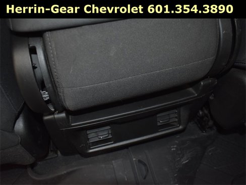 Used 2023 Chevrolet Silverado 1500 Custom image 18