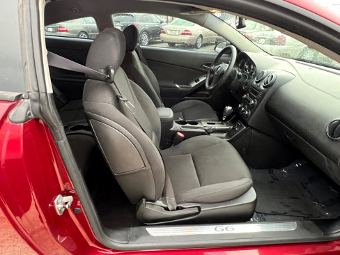 Used 2009 Pontiac G6 GT image 14