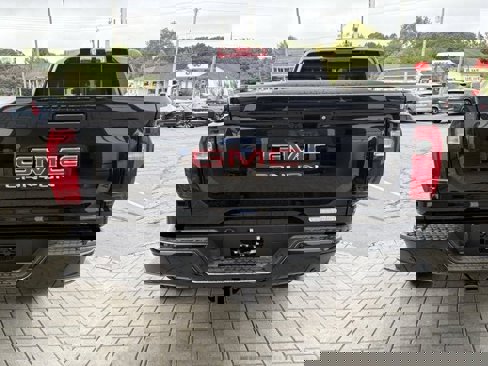 New 2026 GMC Canyon Elevation w/ Convenience Package image 9