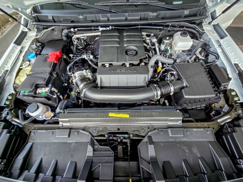 Used 2025 Nissan Frontier SV image 49