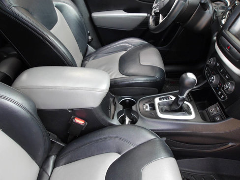 Used 2014 Jeep Cherokee Limited image 19