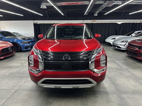 Used 2024 Mitsubishi Outlander SE image 9
