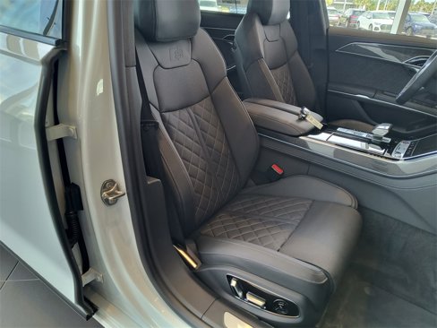 New 2025 Audi S8 image 8