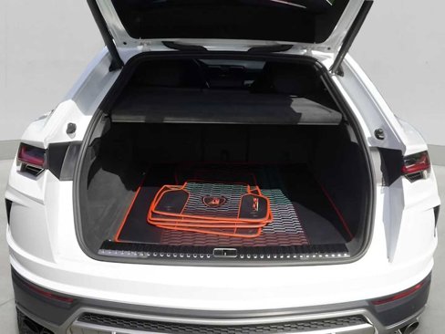Used 2020 Lamborghini Urus image 16