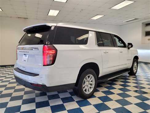 Used 2023 Chevrolet Suburban LS image 10