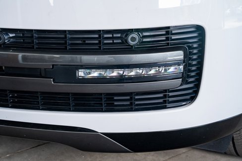Used 2025 Land Rover Range Rover Long Wheelbase Autobiography image 14