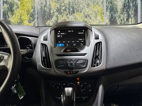Used 2018 Ford Transit Connect XLT image 16