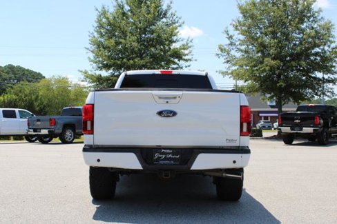 Used 2018 Ford F150 Lariat w/ Equipment Group 502A Luxury image 6