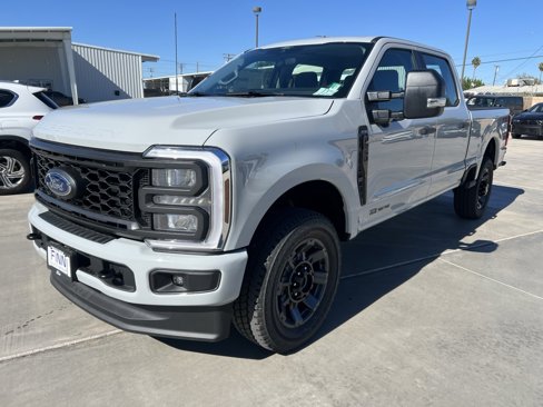 New 2026 Ford F250 4x4 Crew Cab Super Duty image 1