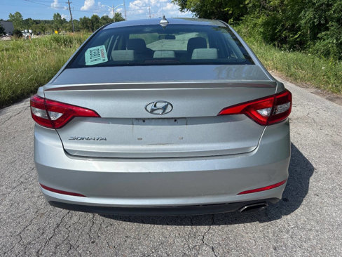 Used 2015 Hyundai Sonata SE w/ Winter Package image 7